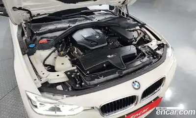 BMW 3-Series 2018 2.0 Автомат в Москве № 540837, миниатюра 6