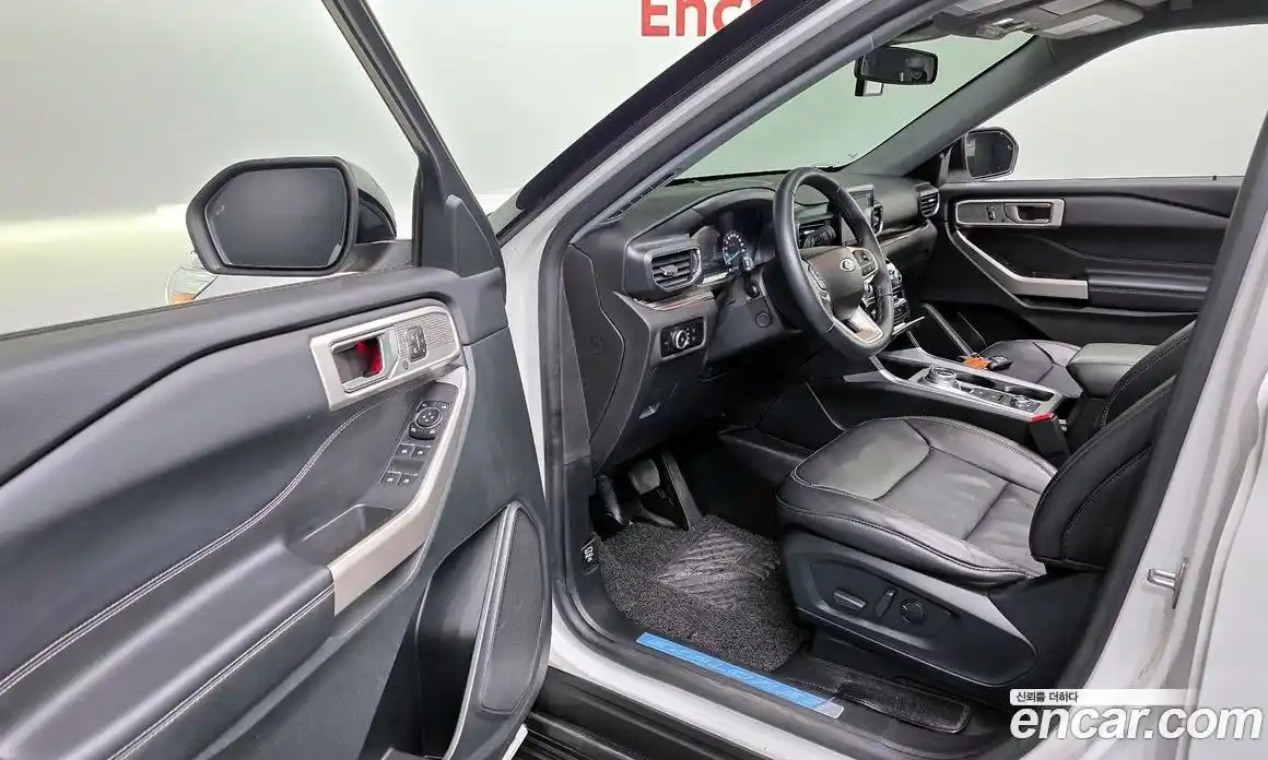 Ford Explorer 2023 2.3 Автомат в Москве № 541088, фото 11