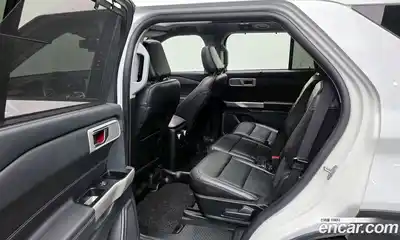 Ford Explorer 2023 2.3 Автомат в Москве № 541088, миниатюра 12