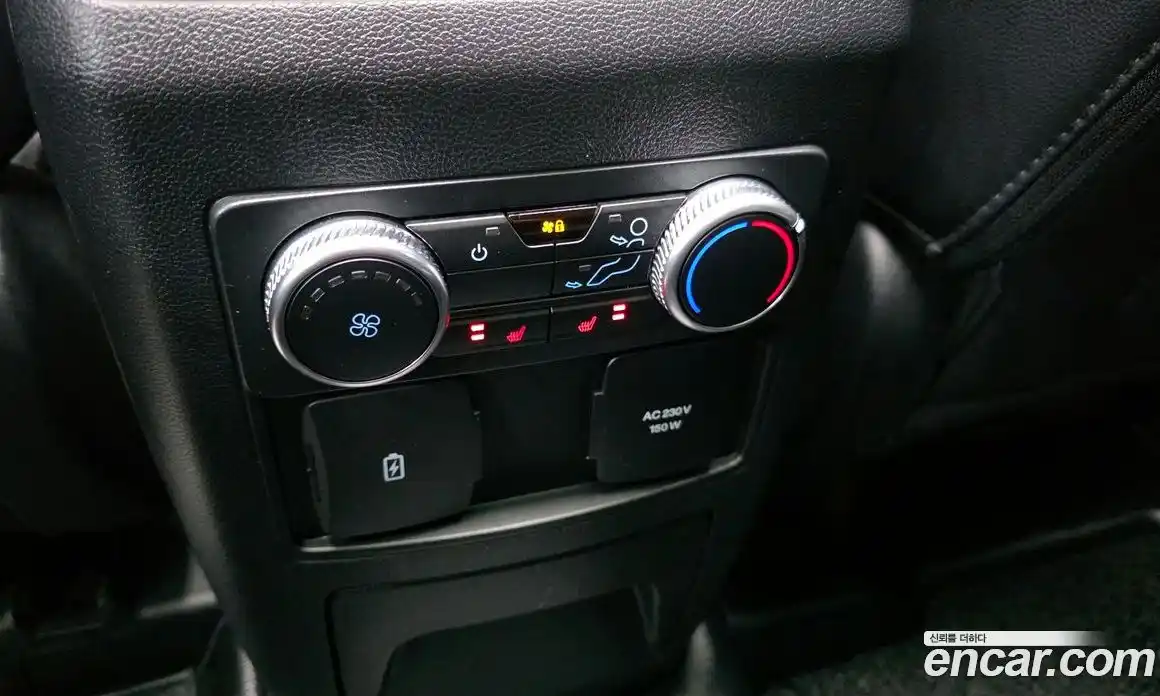 Ford Explorer 2023 2.3 Автомат в Москве № 541088, фото 17