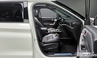 Ford Explorer 2023 2.3 Автомат в Москве № 541088, миниатюра 10