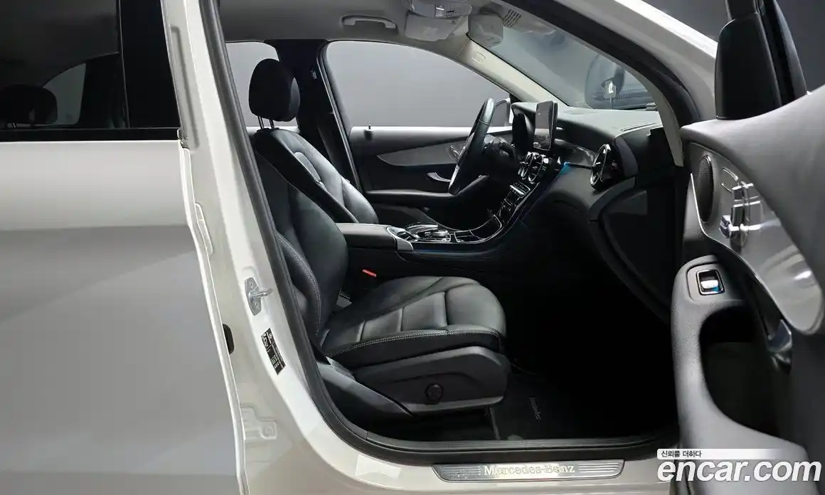 Mercedes-Benz GLC-Class 2019 2.0 Автомат в Москве № 541989, фото 10