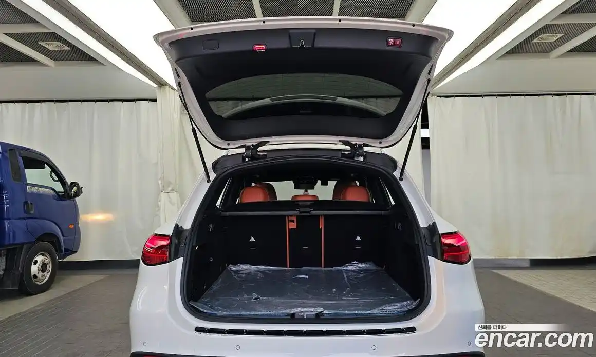 Mercedes-Benz GLC-Class 2023 2.0 Автомат в Москве № 542543, фото 20