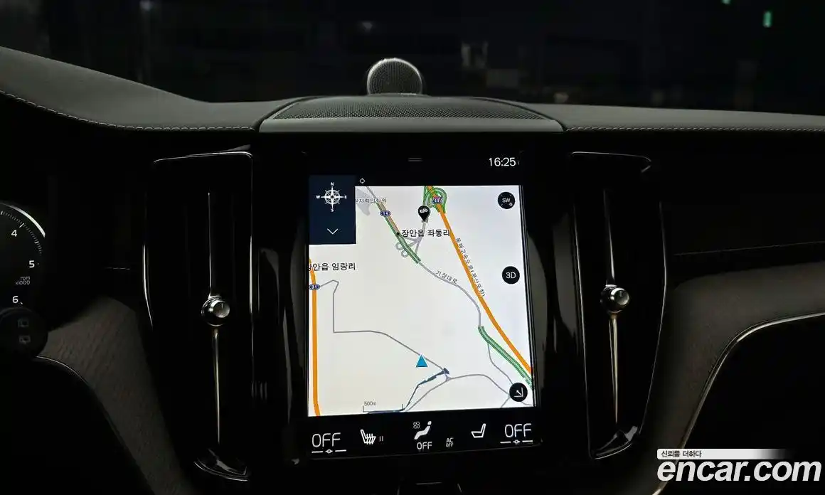 Volvo XC60 2019 2.0 Автомат в Москве № 545185, фото 16