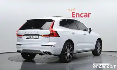 Volvo XC60 2019 2.0 Автомат в Москве № 545185, миниатюра 2