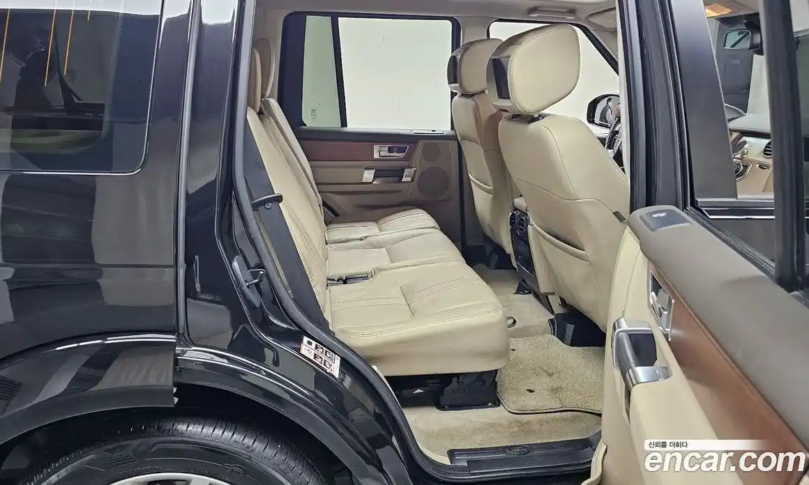 Land Rover Discovery 2016 3.0 Автомат в Москве № 546256, фото 12