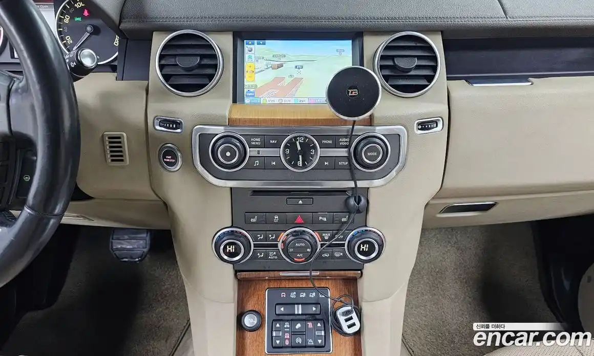 Land Rover Discovery 2016 3.0 Автомат в Москве № 546256, фото 15