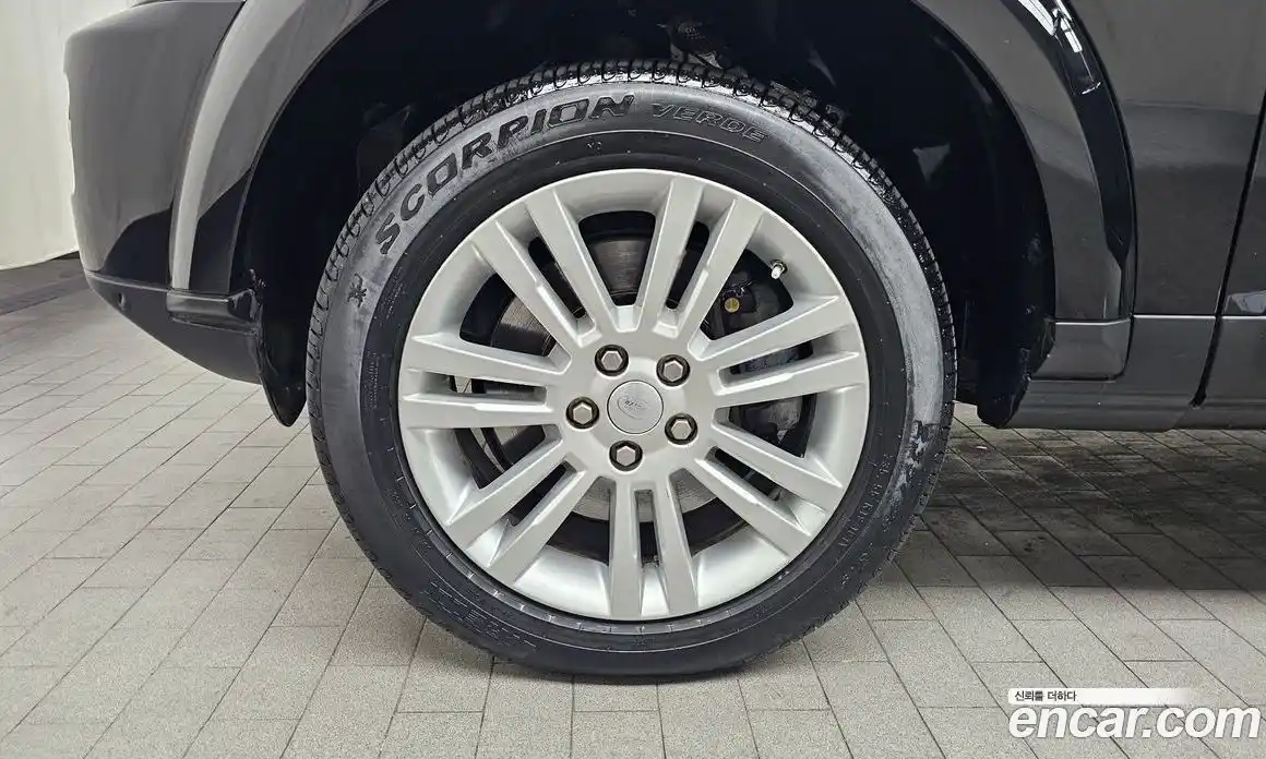 Land Rover Discovery 2016 3.0 Автомат в Москве № 546256, фото 5