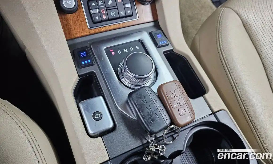 Land Rover Discovery 2016 3.0 Автомат в Москве № 546256, фото 9