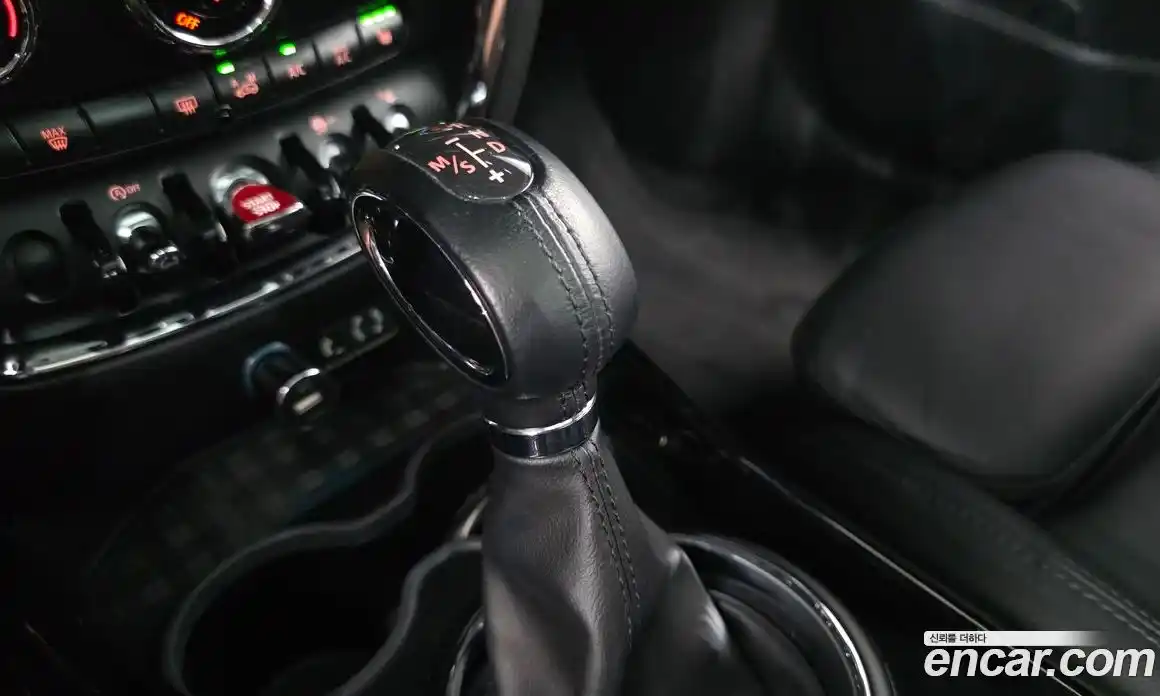 Mini Clubman 2016 1.5 Автомат в Москве № 546608, фото 8