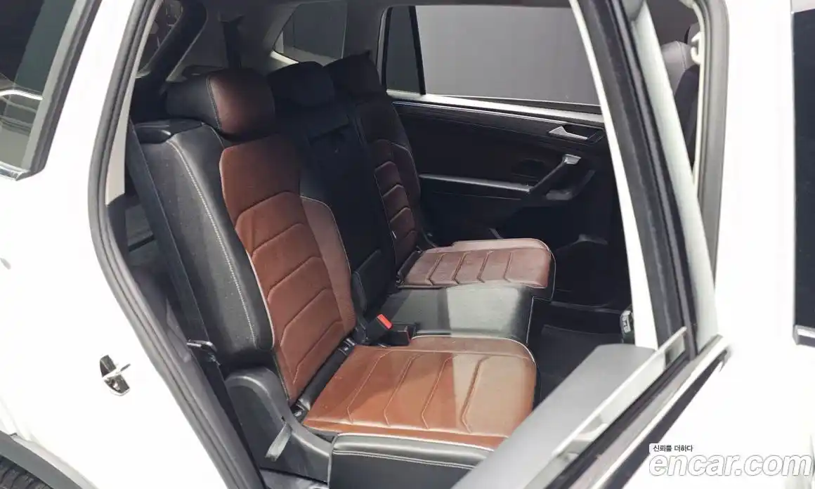 Volkswagen Tiguan 2023 2.0 Автомат в Москве № 547245, фото 12