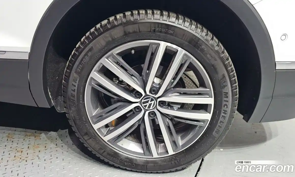 Volkswagen Tiguan 2023 2.0 Автомат в Москве № 547245, фото 5