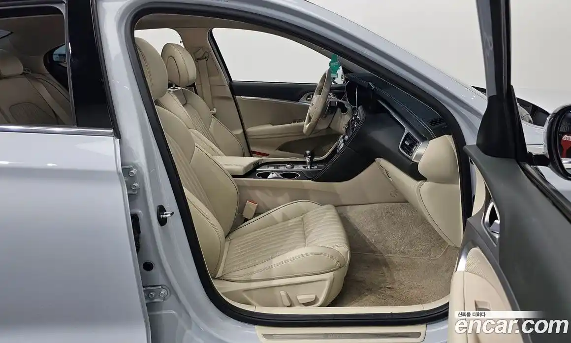 Genesis G70 2022 2.0 Автомат в Москве № 58759, фото 17