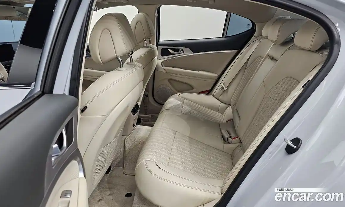 Genesis G70 2022 2.0 Автомат в Москве № 58759, фото 20