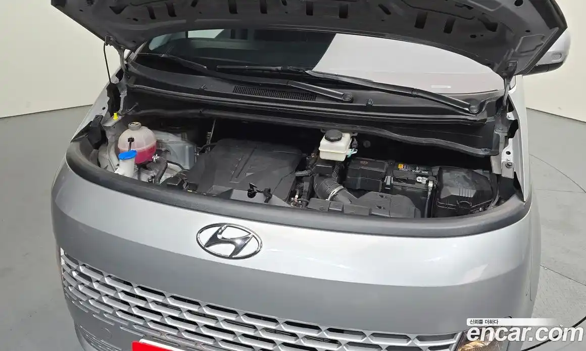 Hyundai Staria 2022 3.5 Автомат в Москве № 7856, фото 13