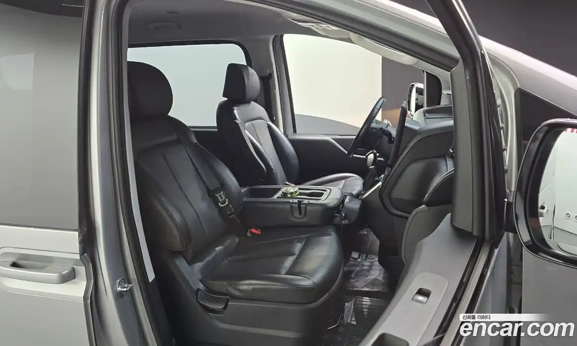 Hyundai Staria 2022 3.5 Автомат в Москве № 7856, фото 18