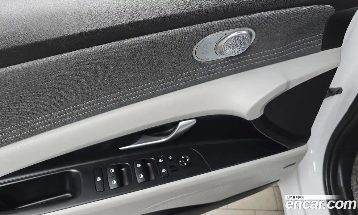 Hyundai Avante 2023 1.6 Автомат в Москве № 8628, фото 17