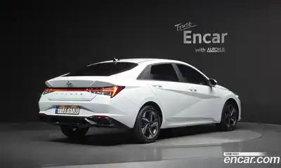 Hyundai Avante 2023 1.6 Автомат в Москве № 8628, миниатюра 2