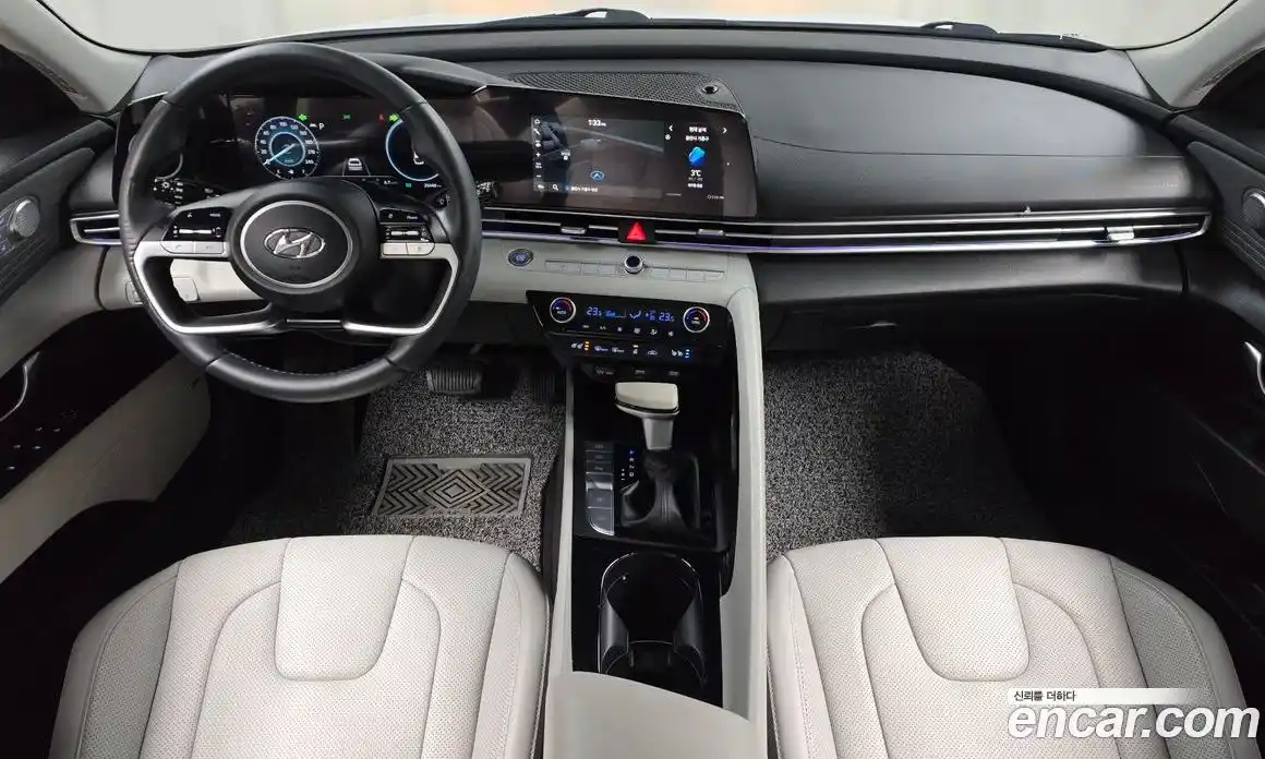 Hyundai Avante 2023 1.6 Автомат в Москве № 8628, фото 7