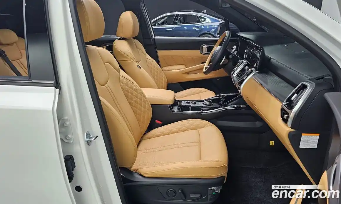 Kia Sorento 2023 1.6 Автомат в Москве № 96847, фото 12