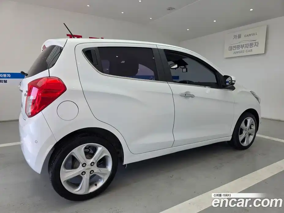 Chevrolet Spark 2016 1.0 Автомат в Москве № 103859, фото 12
