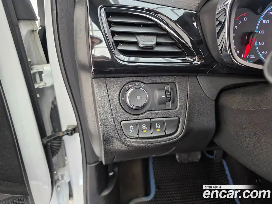 Chevrolet Spark 2016 1.0 Автомат в Москве № 103859, фото 16