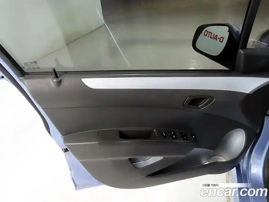 Chevrolet Spark 2014 1.0 Автомат в Москве № 105580, фото 15