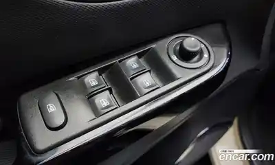 Renault QM3 2015 1.5 Автомат в Москве № 106765, миниатюра 12