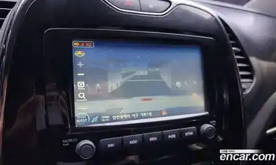 Renault QM3 2015 1.5 Автомат в Москве № 106765, миниатюра 3