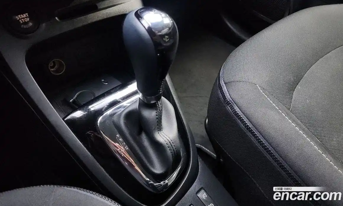 Renault QM3 2015 1.5 Автомат в Москве № 106765, фото 10