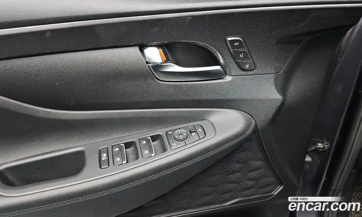 Hyundai Santa Fe 2022 2.2 Автомат в Москве № 110399, фото 15