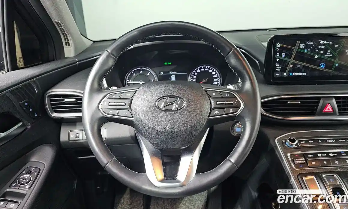 Hyundai Santa Fe 2022 2.2 Автомат в Москве № 110399, фото 3
