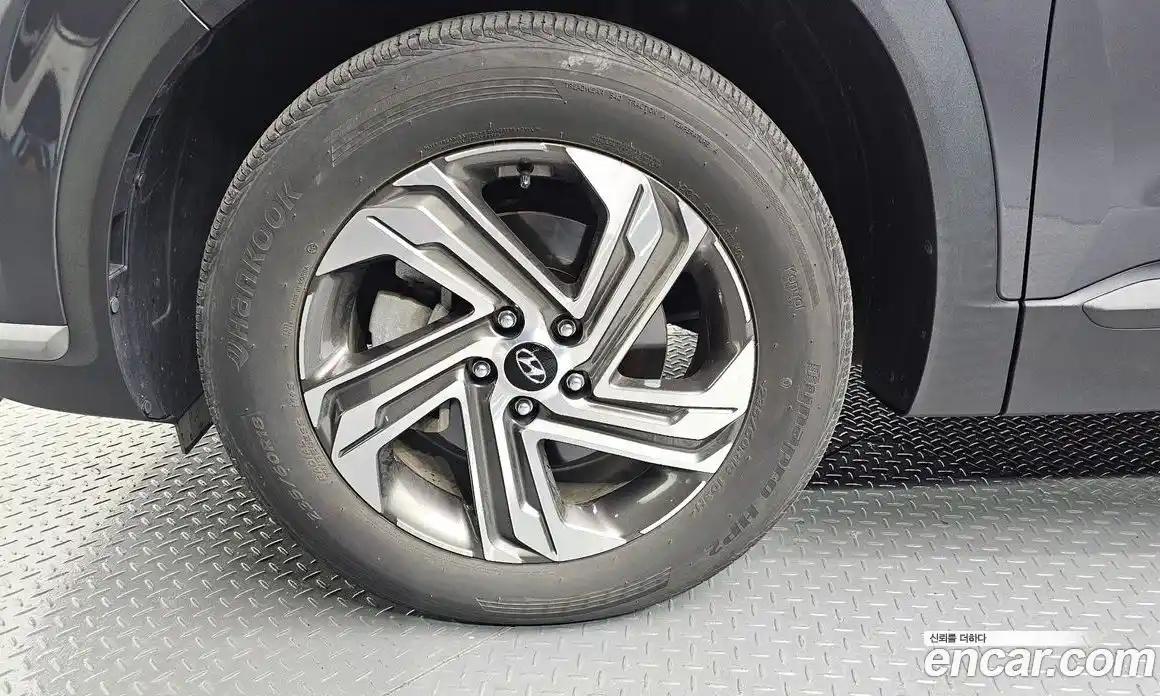 Hyundai Santa Fe 2022 2.2 Автомат в Москве № 110399, фото 4