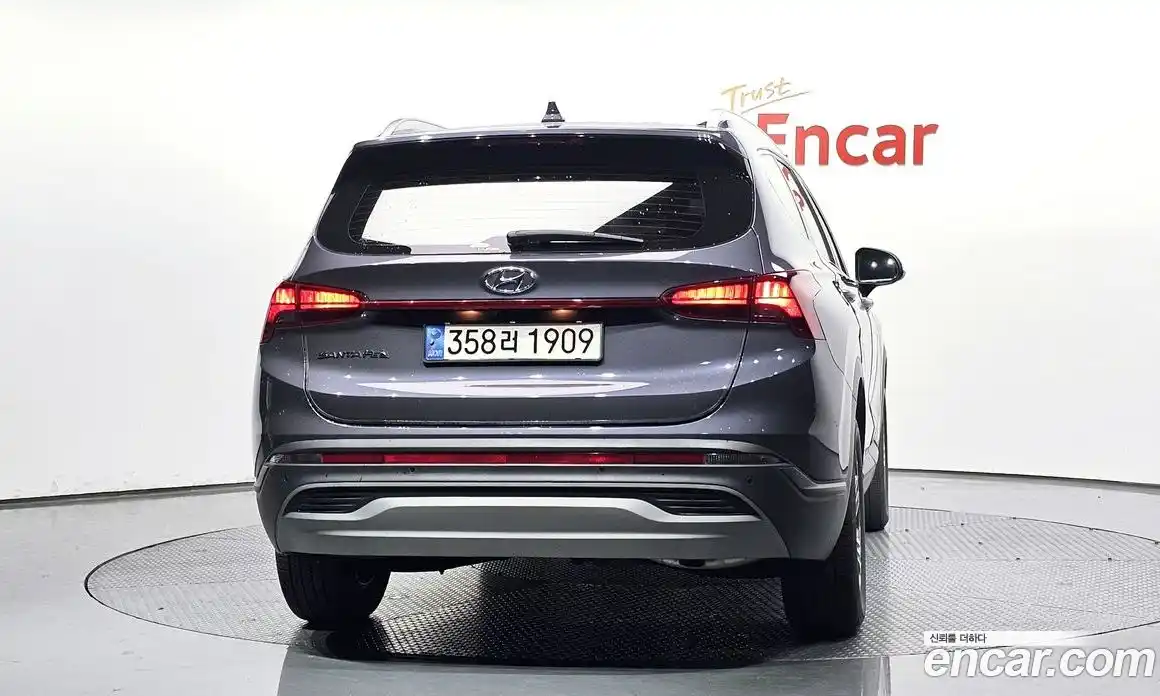 Hyundai Santa Fe 2022 2.2 Автомат в Москве № 110399, фото 7