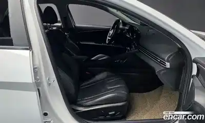 Hyundai Avante 2023 1.6 Автомат в Москве № 111490, миниатюра 11