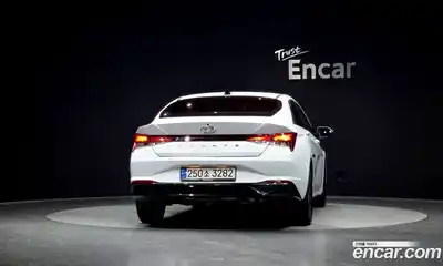 Hyundai Avante 2023 1.6 Автомат в Москве № 111490, миниатюра 4