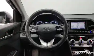 Hyundai Avante 2019 1.6 Автомат в Москве № 112292, миниатюра 12