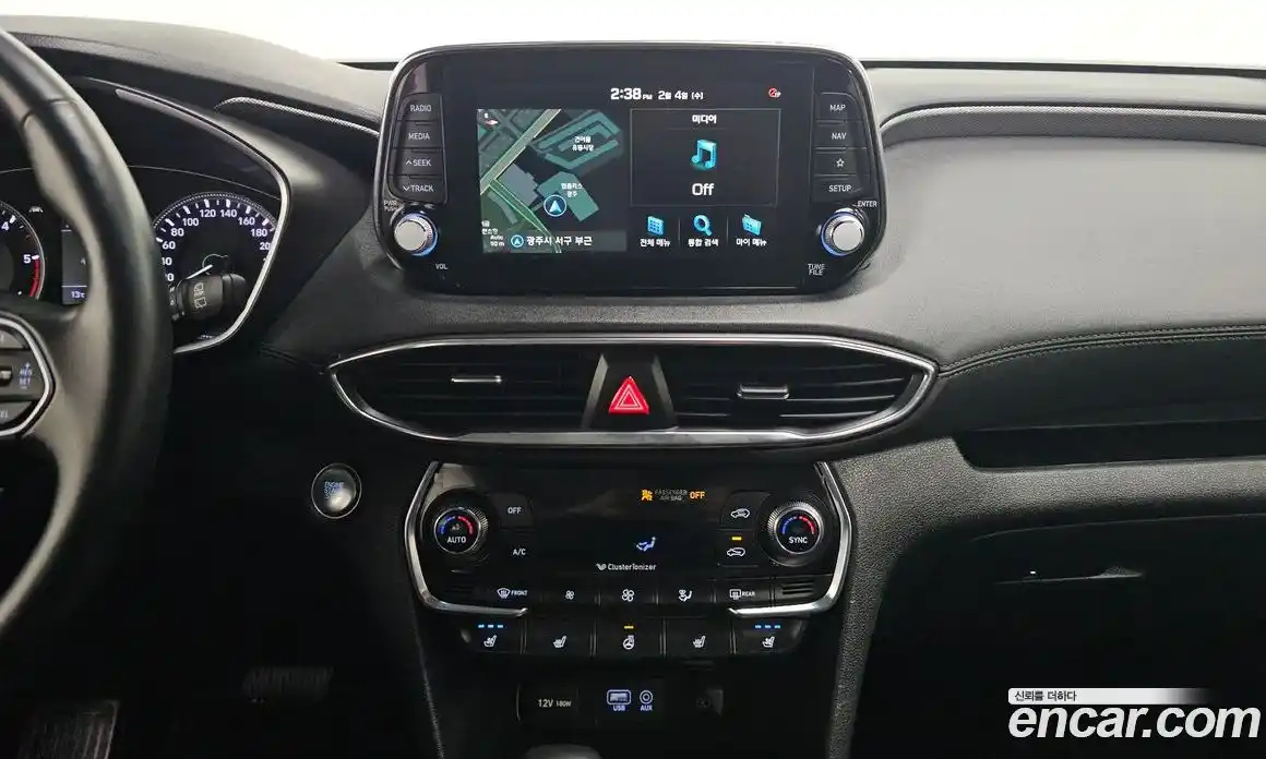 Hyundai Santa Fe 2019 2.0 Автомат в Москве № 112759, фото 12