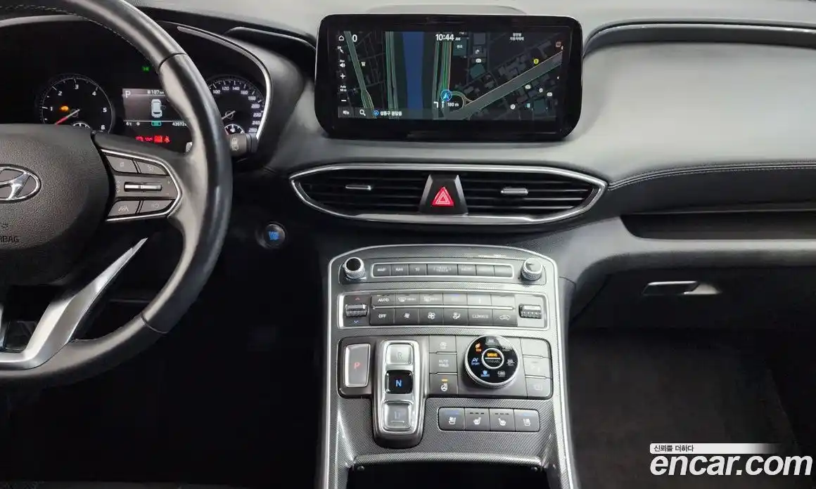 Hyundai Santa Fe 2021 2.2 Автомат в Москве № 113060, фото 19