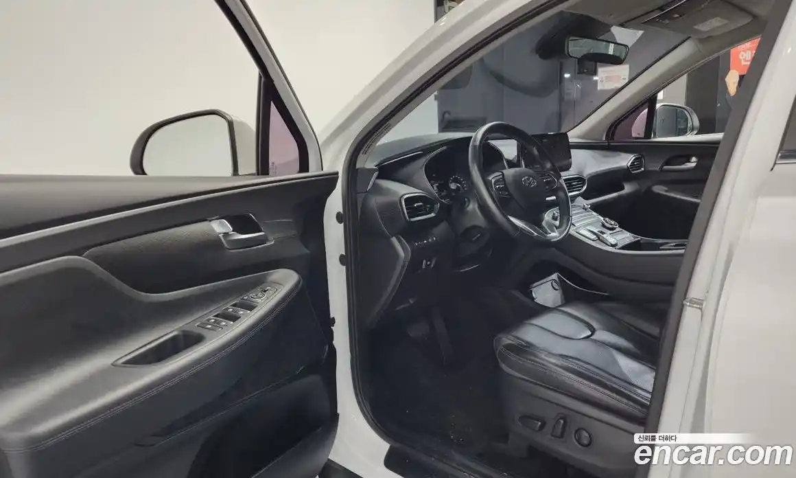 Hyundai Santa Fe 2021 2.2 Автомат в Москве № 113060, фото 8