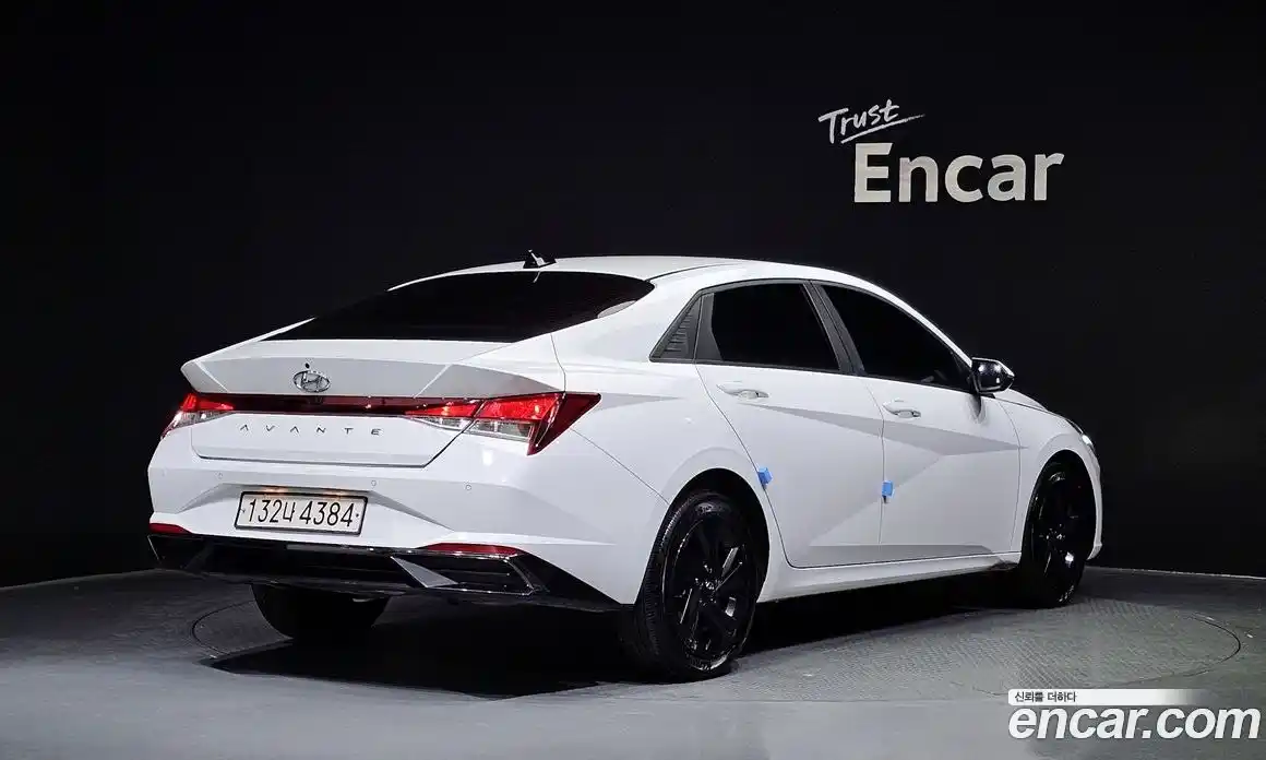 Hyundai Avante 2023 1.6 Автомат в Москве № 113074, фото 4