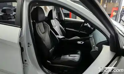 Hyundai Avante 2023 1.6 Автомат в Москве № 113074, миниатюра 5