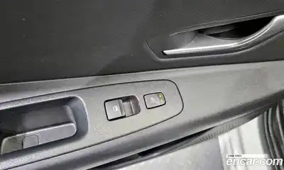 Hyundai Avante 2023 1.6 Автомат в Москве № 113074, миниатюра 7