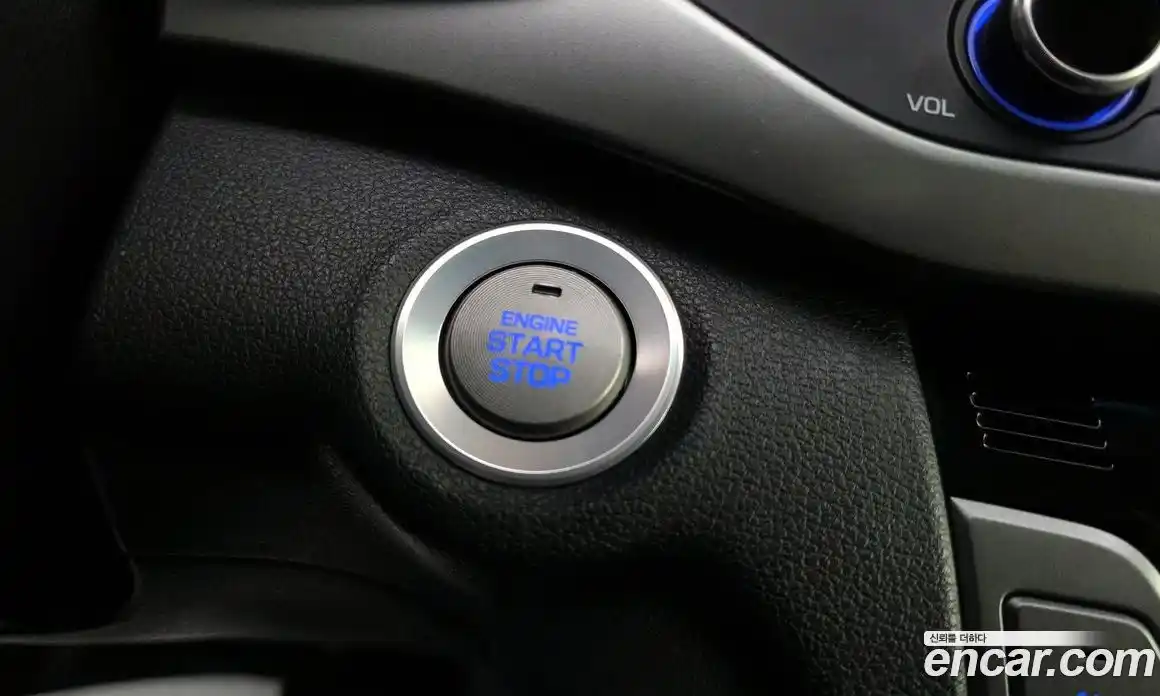 Hyundai Avante 2016 1.6 Автомат в Москве № 113163, фото 17