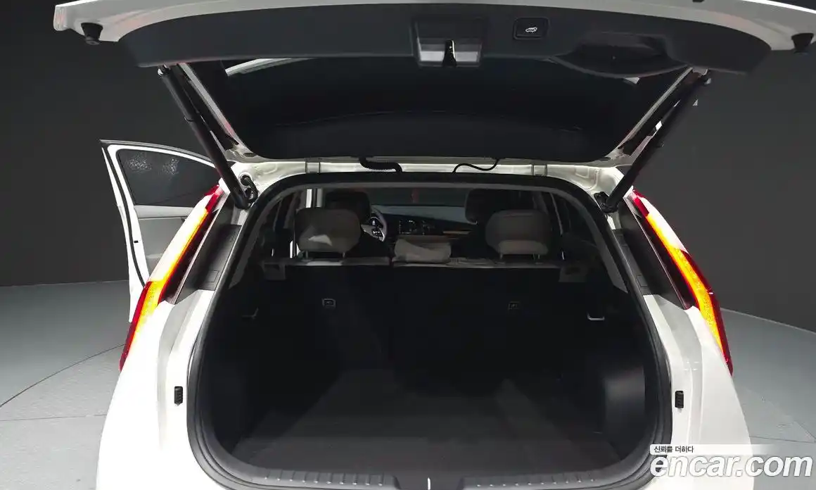 Kia Niro 2025 1.6 Автомат в Москве № 114709, фото 16