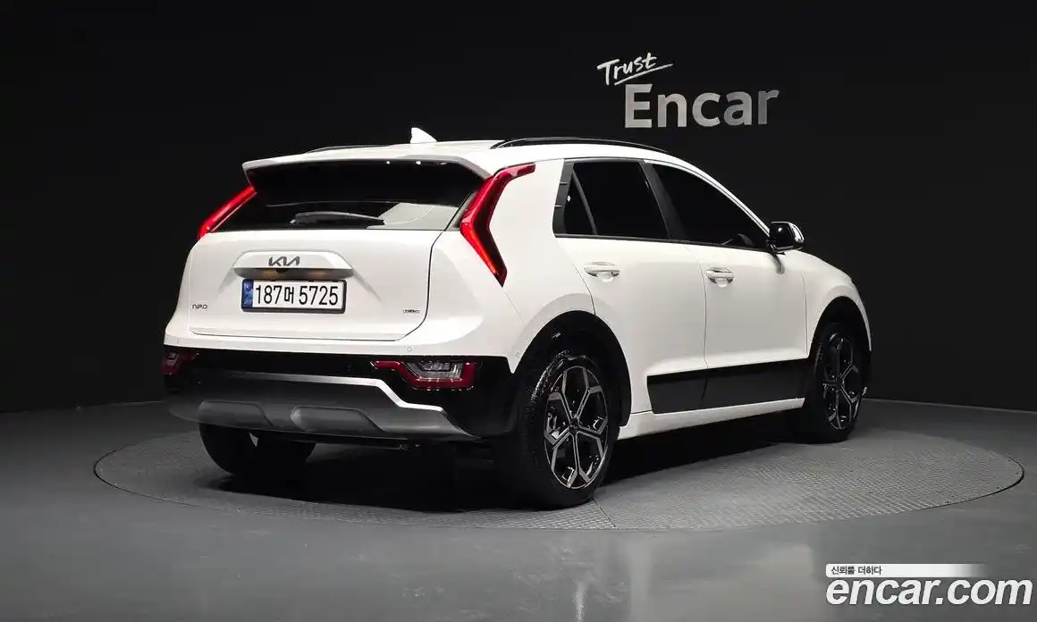 Kia Niro 2025 1.6 Автомат в Москве № 114709, фото 6