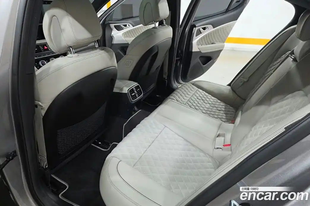 Genesis G70 2022 2.0 Автомат в Москве № 115356, фото 16