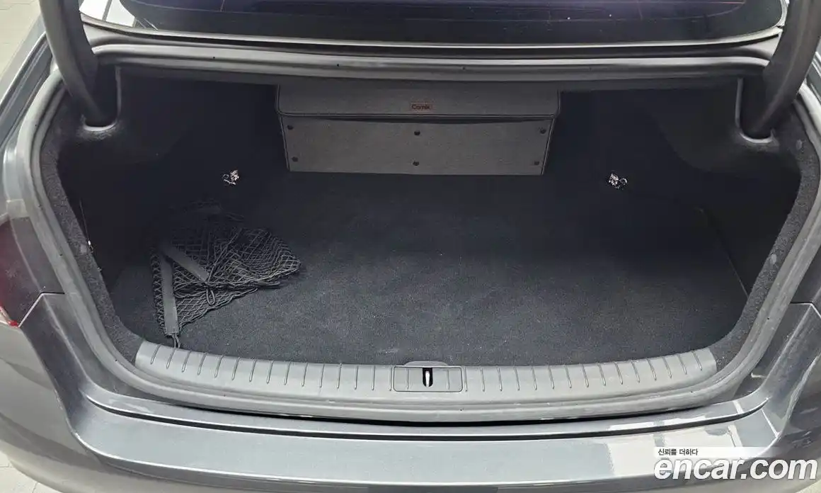 Genesis G80 2017 3.3 Автомат в Москве № 118398, фото 15