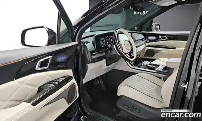 Kia Canival 2023 3.5 Автомат в Москве № 122289, миниатюра 11