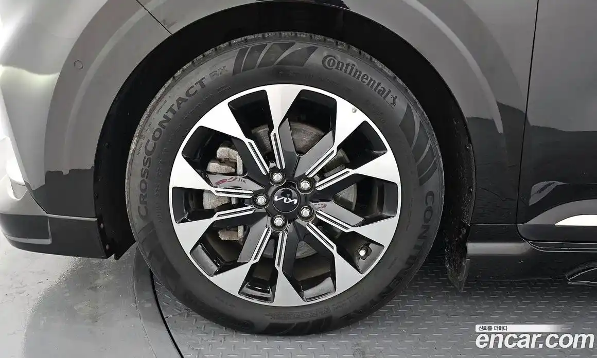 Kia Canival 2023 3.5 Автомат в Москве № 122289, фото 5